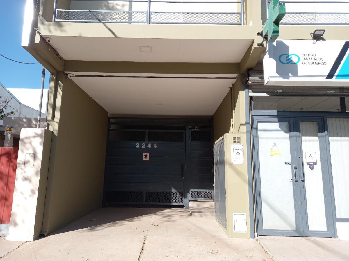 דירות סנטה רוסה Departamentos Temporarios Raul B. Diaz מראה חיצוני תמונה